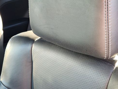 Used 2011 Dodge Challenger R/T image 18