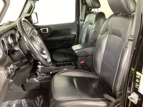 Used 2020 Jeep Wrangler Unlimited Sahara AWD/4WD image 10