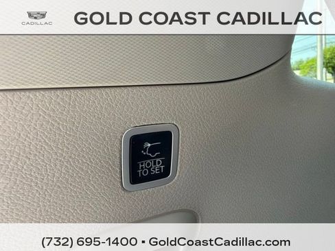 Used 2024 Jeep Wagoneer 4WD w/ Premium Group I image 15