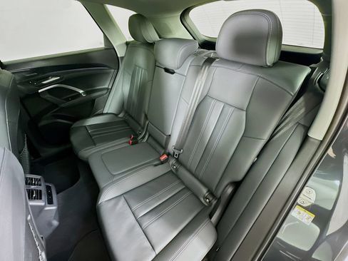 Used 2025 Audi Q5 Premium Plus w/ Premium Plus AWD/4WD image 35