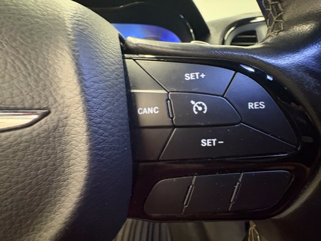 Used 2019 Chrysler 300 S AWD/4WD image 21