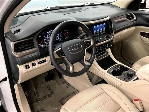 Used 2022 GMC Acadia Denali w/ Trailering Package image 13