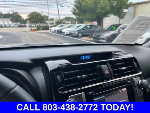 Used 2017 Toyota 4Runner SR5 AWD/4WD image 21