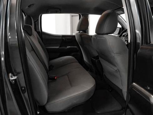 Used 2020 Toyota Tacoma SR5 RWD image 34