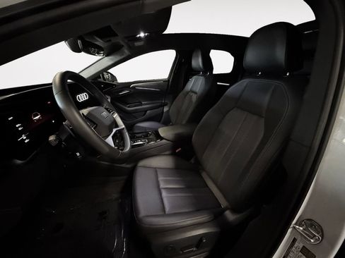 Used 2025 Audi A6 e-tron Premium w/ Ultra Package RWD image 11