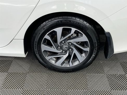 Used 2016 Honda Civic EX image 31