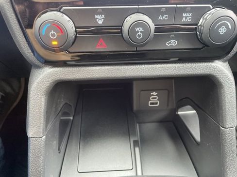 New 2025 Ford Ranger XLT w/ FX4 Off-Road Package image 40