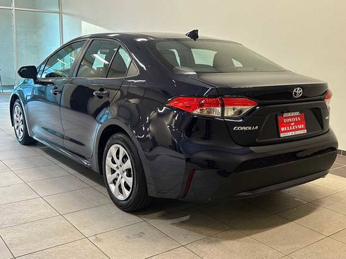 Used 2022 Toyota Corolla LE image 4