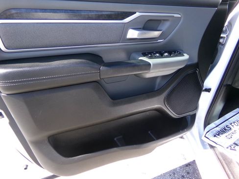 Used 2019 RAM 1500 Big Horn AWD/4WD image 13