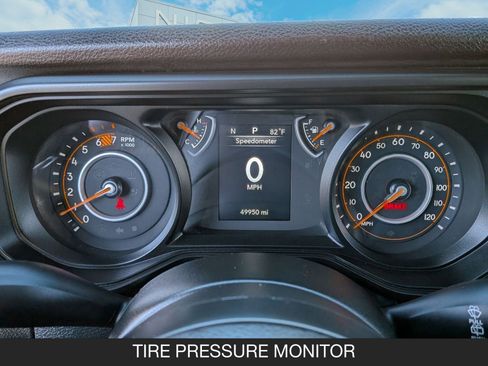Used 2024 Jeep Wrangler Sport S image 19