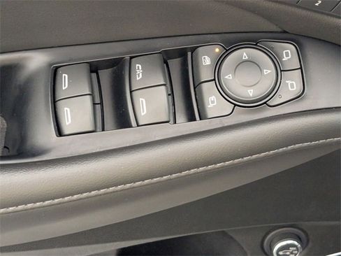 Used 2023 Buick Enclave Avenir w/ Avenir Technology Package image 12