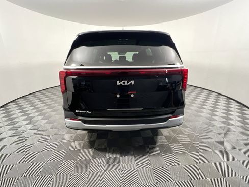 New 2026 Kia Carnival FWD image 4