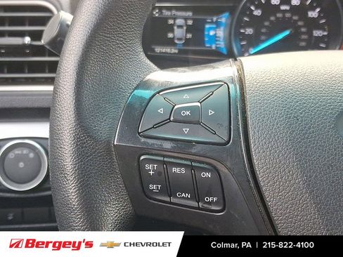 Used 2017 Ford Explorer XLT w/ Equipment Group 202A image 24