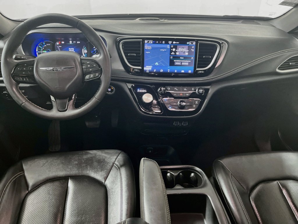 Used 2024 Chrysler Pacifica Limited FWD image 26