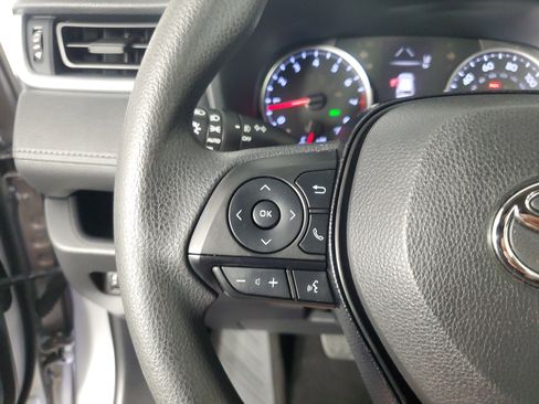 Used 2019 Toyota RAV4 XLE w/ Carpet Mat Package FWD image 25