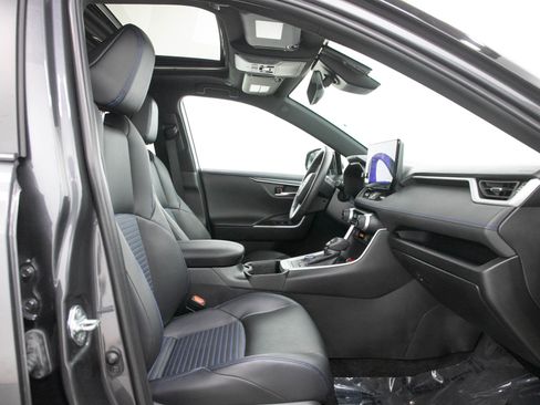 Used 2024 Toyota RAV4 XSE AWD/4WD image 13
