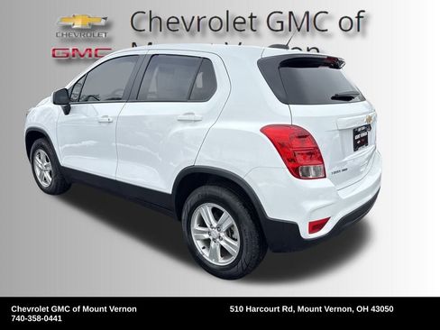 Used 2022 Chevrolet Trax LS w/ Tint and Cruise Package image 3