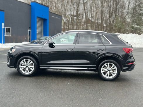 Used 2025 Audi Q3 2.0T Premium w/ Convenience Package image 3