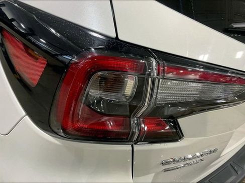 Used 2025 Subaru Outback Limited AWD/4WD image 29