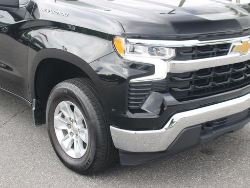 Used 2025 Chevrolet Silverado 1500 LT AWD/4WD image 9