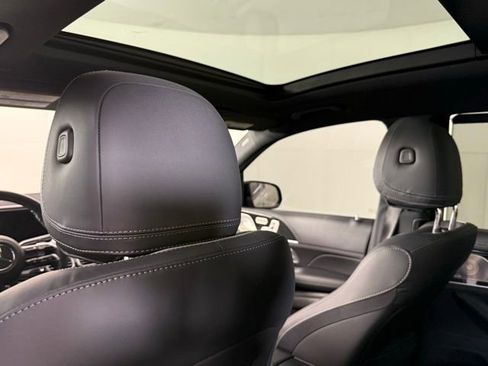 Used 2025 Mercedes-Benz GLS 580 4MATIC image 22