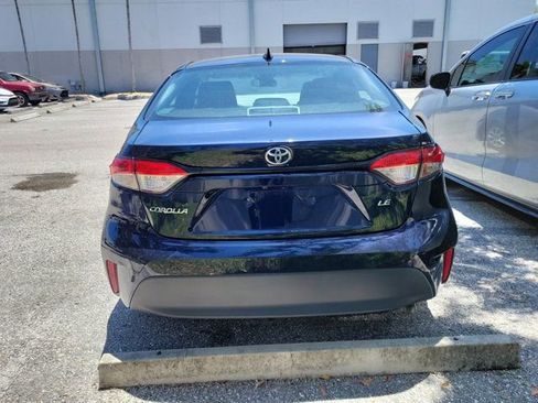 Used 2023 Toyota Corolla LE FWD image 5