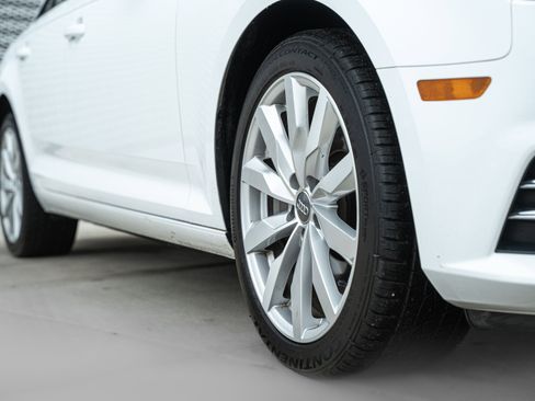 Used 2017 Audi A4 2.0T Premium w/ Convenience Package image 30