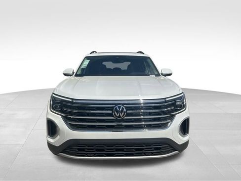 New 2026 Volkswagen Atlas SE FWD image 8
