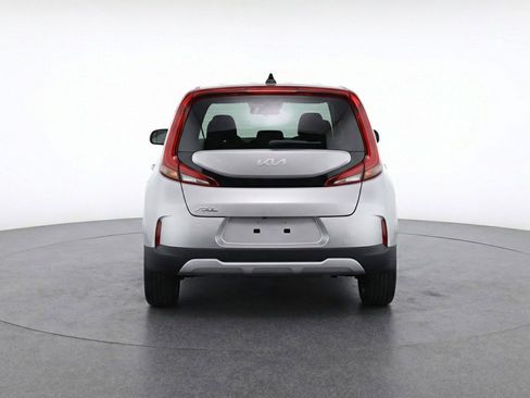Used 2025 Kia Soul LX w/ LX Technology Package image 7