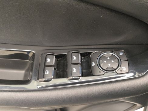 Used 2018 Ford Edge SEL w/ Equipment Group 201A image 27