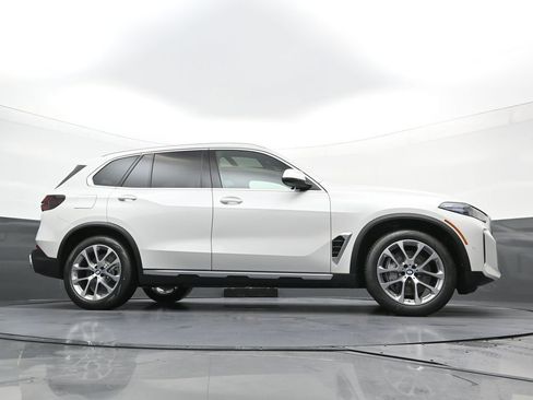 New 2026 BMW X5 xDrive50e AWD/4WD image 22