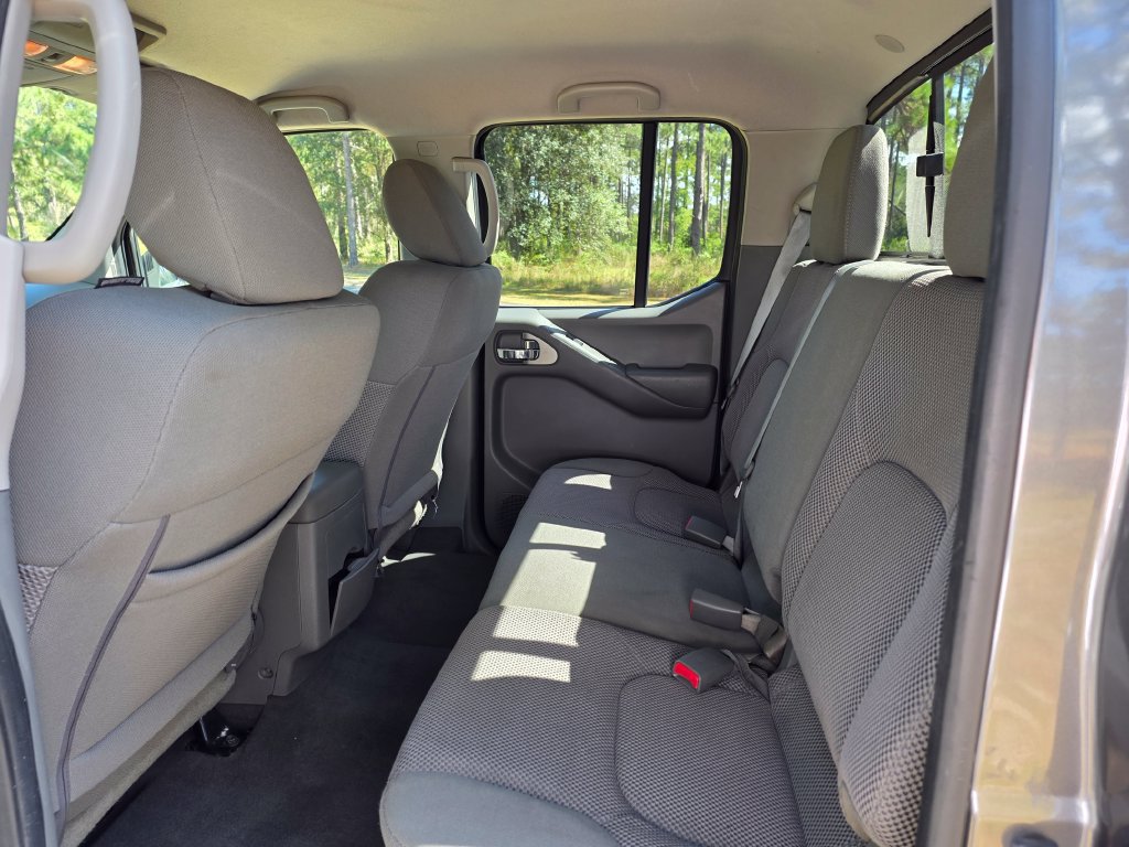 Used 2019 Nissan Frontier SV RWD image 15
