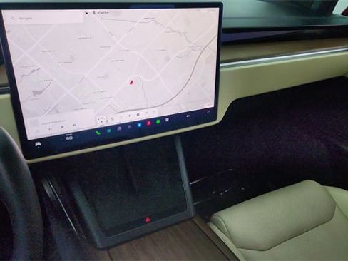 Used 2023 Tesla Model X image 41