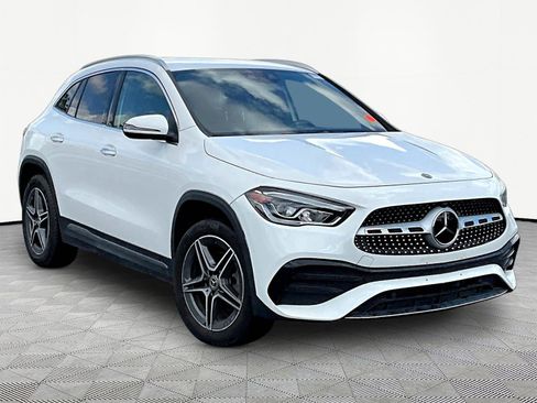 Used 2022 Mercedes-Benz GLA 250 4MATIC image 3