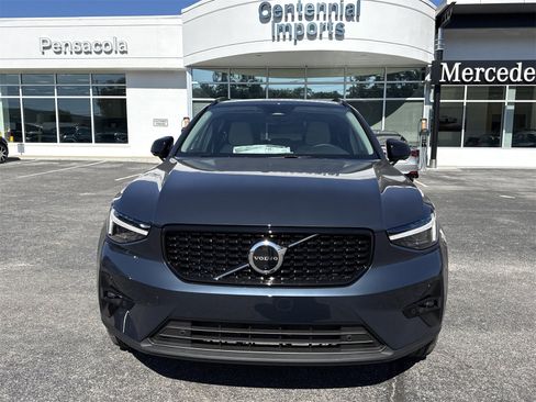 New 2026 Volvo XC40 B5 Ultra w/ Protection Package Premier image 8