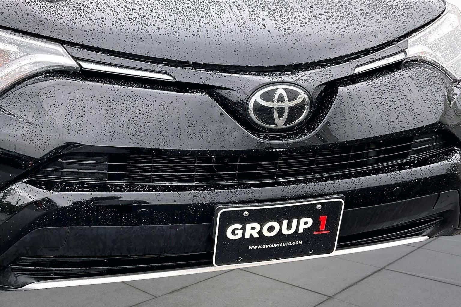 Used 2016 Toyota RAV4 Limited FWD image 31