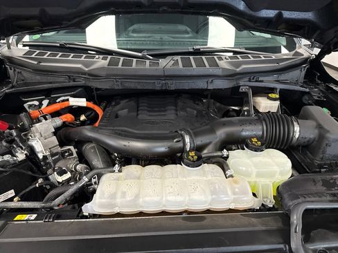 Used 2021 Ford F150 Lariat w/ Equipment Group 502A High AWD/4WD image 17