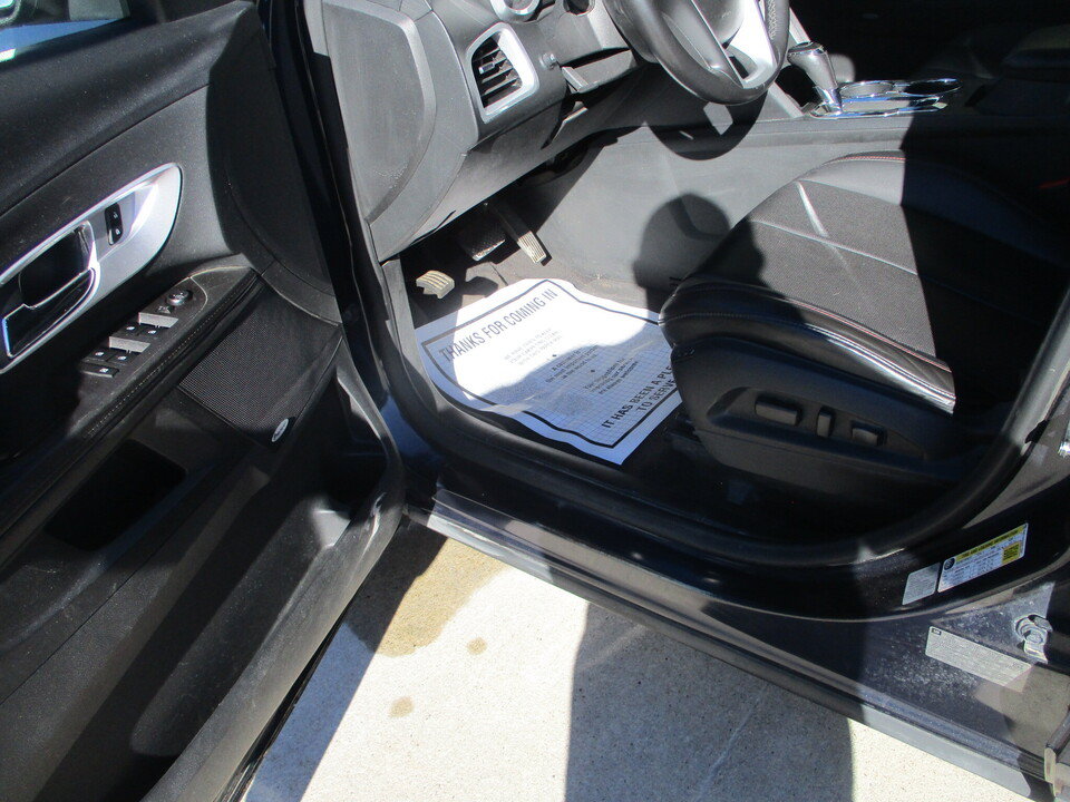Used 2016 Chevrolet Equinox LTZ w/ Enhanced Convenience Package AWD/4WD image 26