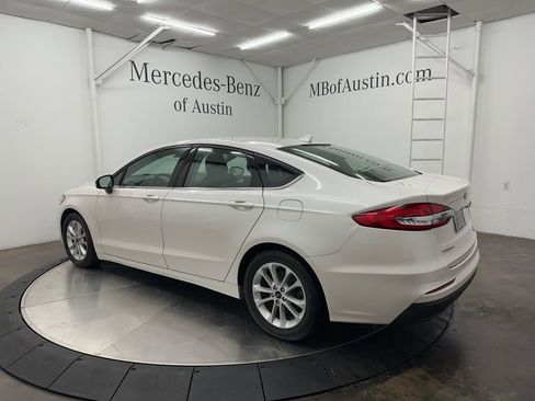 Used 2020 Ford Fusion SE image 5