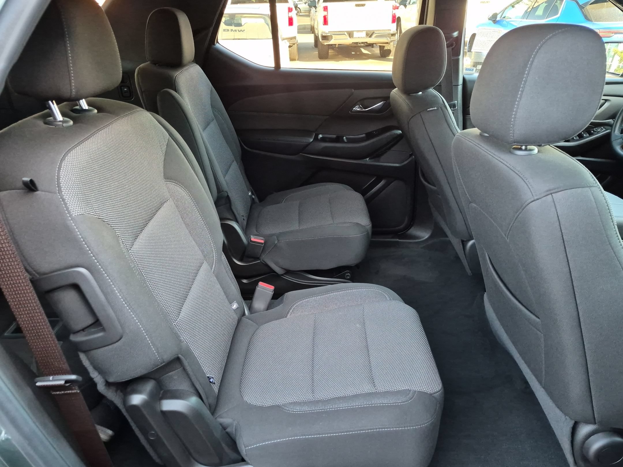 Used 2023 Chevrolet Traverse LT FWD image 26