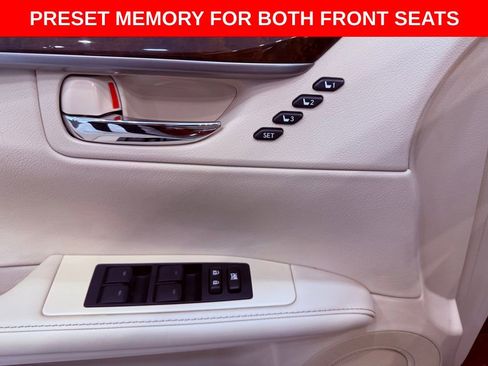 Used 2015 Lexus ES 350 w/ Ultra Luxury Package image 16