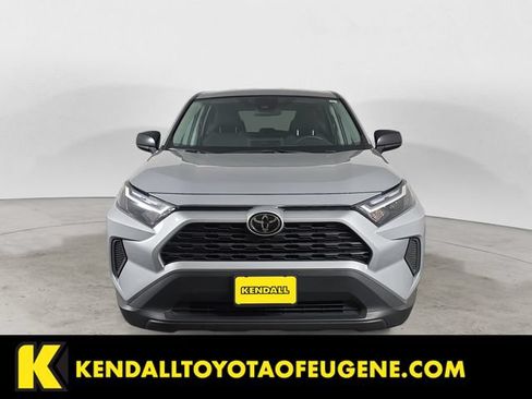 Certified 2025 Toyota RAV4 LE AWD/4WD image 8