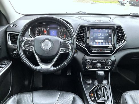 Used 2021 Jeep Cherokee Limited AWD/4WD image 12