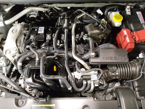 Used 2025 Nissan Sentra SV FWD image 30
