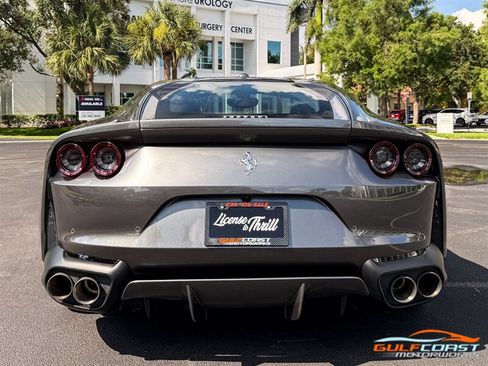 Used 2018 Ferrari 812 Superfast RWD image 52