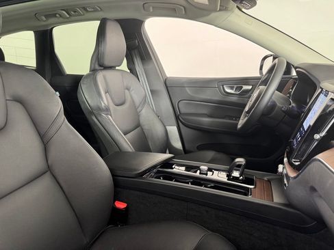 Certified 2024 Volvo XC60 B5 Plus w/ Protection Package Premier AWD/4WD image 2