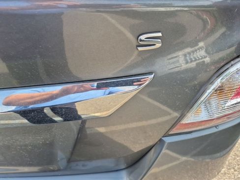 Used 2015 Nissan Altima 2.5 S w/ Sport Value Package FWD image 5