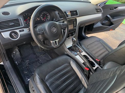 Used 2013 Volkswagen Passat 2.5 SE image 14