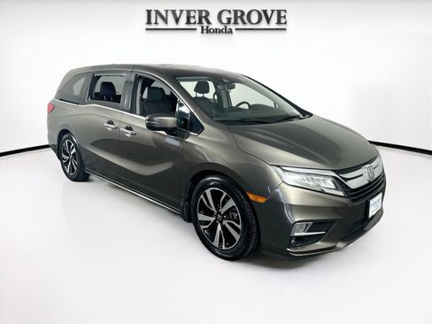 Used 2019 Honda Odyssey Elite image 3