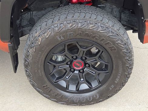Used 2024 Toyota Tacoma TRD Pro AWD/4WD image 7